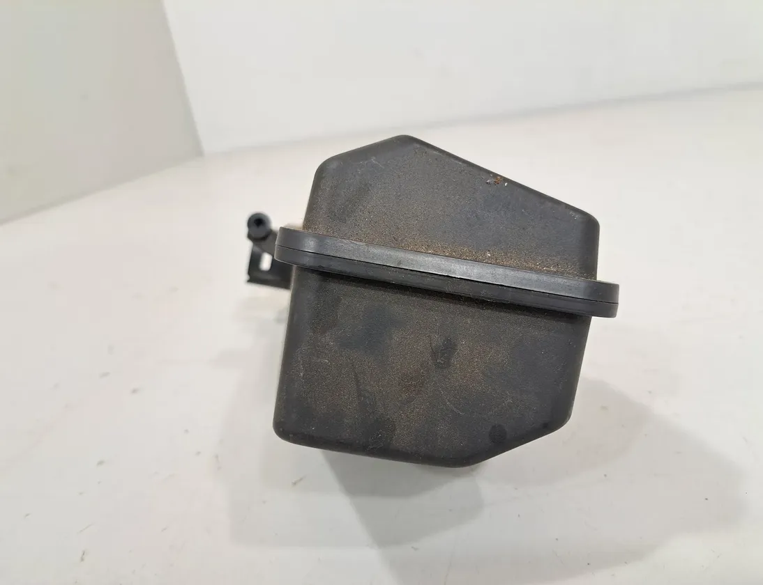 BMW 5 Series G30/G31 (2016-2023) Ieplūdes rezonators 8575040 30292582