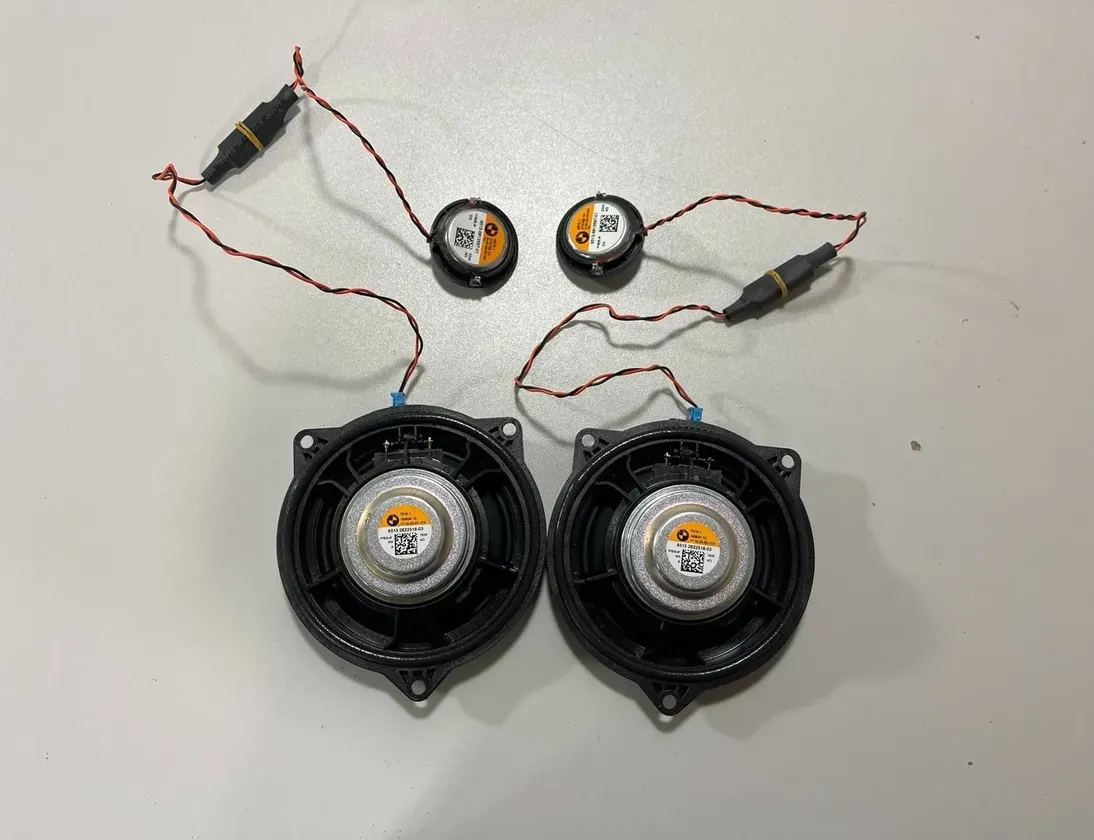 BMW X5 G05/G18 (2018-2024) Аудио система 6809632,2622517,2622520,2622519,2622516,9460501,9460502,2622518,6813597,2622812,5B86EA6,5B44D44,5A9BFA2,5A923E0,5A86487,5A80729,5A7DD99,5A78624,5A758D7,5A5CA89,5A38AB8,9832609,8779561,8720174,8717934,8711252,5A207E7,9826944 33138802