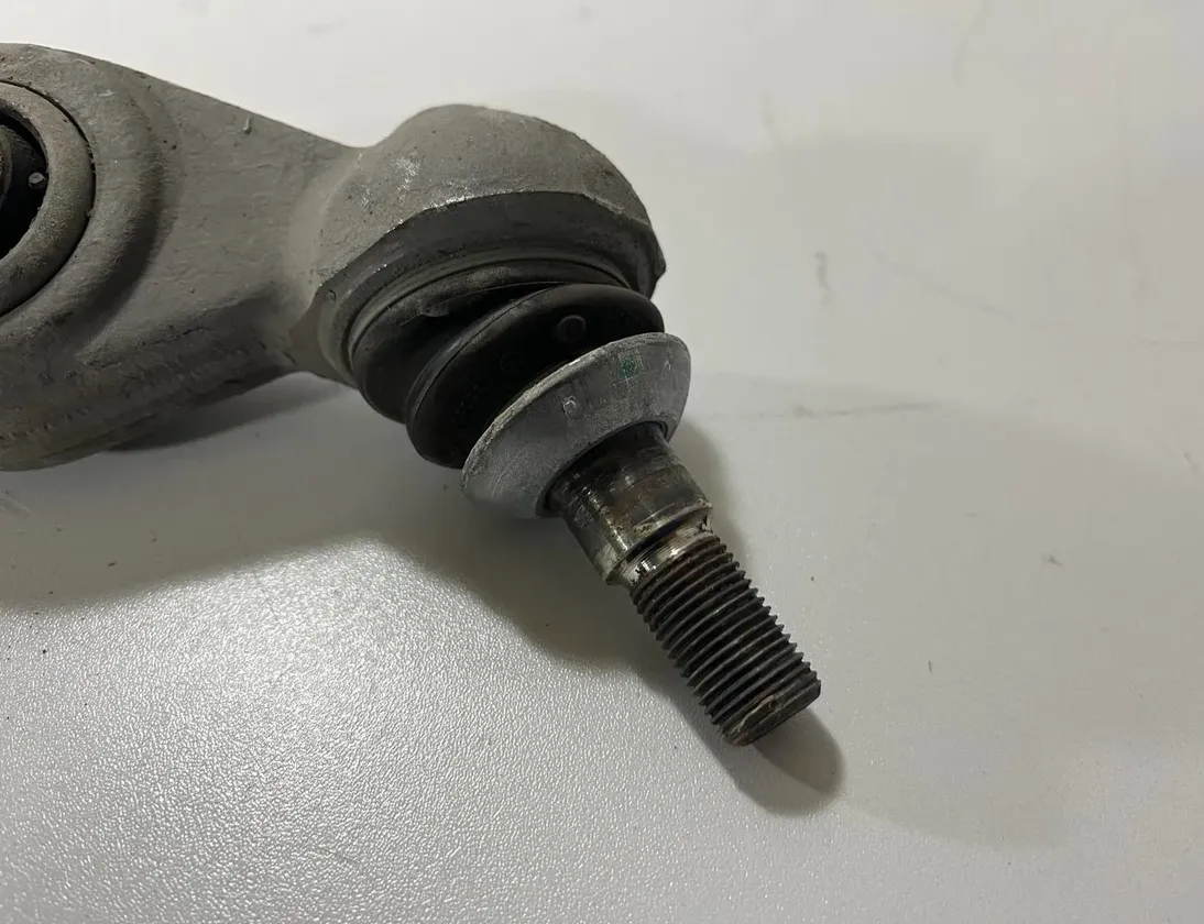 BMW X6 G06 (2019-2024) Передняя левая прямая вилка 6878081,8866771,8841941 33331165