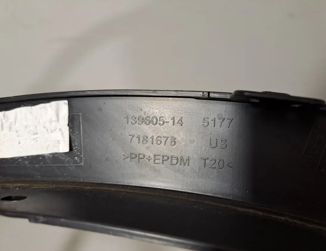 BMW X4 G02 (2018-2024) Rear Right Fender Molding 7181678 33339107