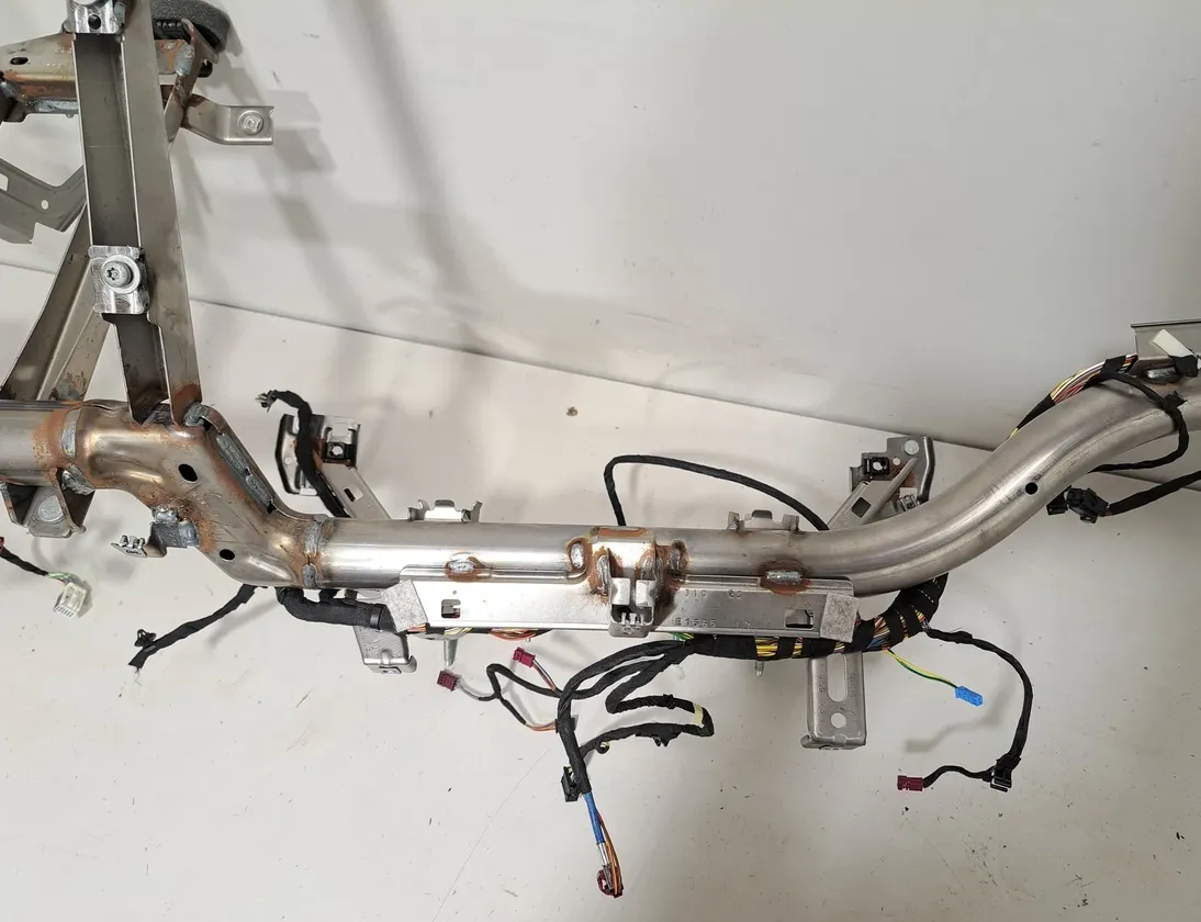 BMW X4 G02 (2018-2024) Dashboard Frame 6822012,9393777 33352755