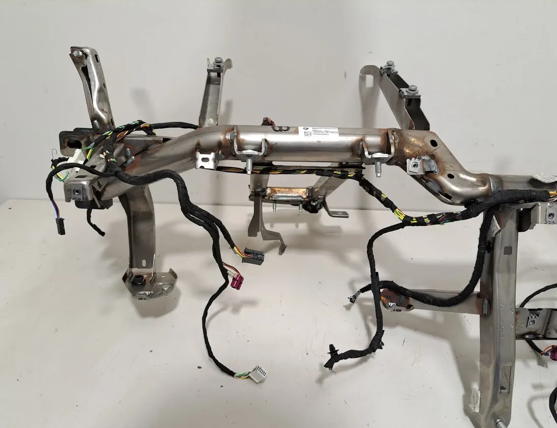 BMW X4 G02 (2018-2024) Dashboard Frame 6822012,9393777 33352755