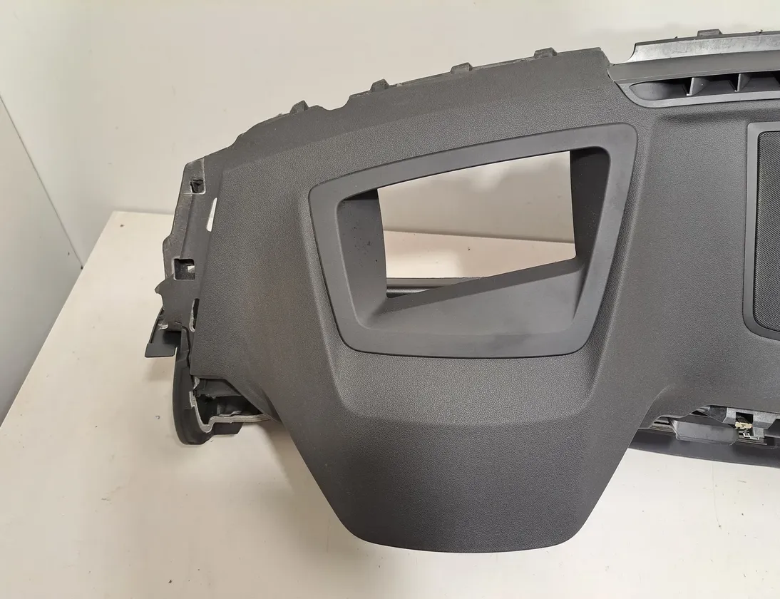 BMW X3 G01 (2017-2024) Передняя панель салона 9630992,6817903,6817876,9363471,9363478,9363477,9636709,9363417,9363418,9363415,9363416,9871604,6809628,6809630 33352762