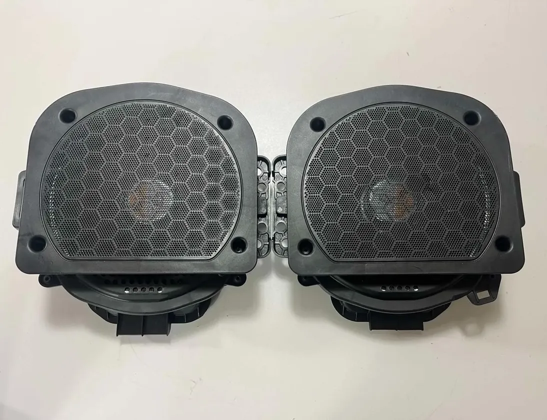 BMW X7 G07 (2018-2024) Аудио система 2622516,2622518,9460501,9460502,6809632,2622522,2622521,2622517,6813597,2622812,5B44D34,5A9BF92,5A923D0,5A86481,5A80721,5A7DD92,5A78618,5A758D1,5A3F6D3,9832611,8779573,8720177,8717936,9399276,9399315 33519447