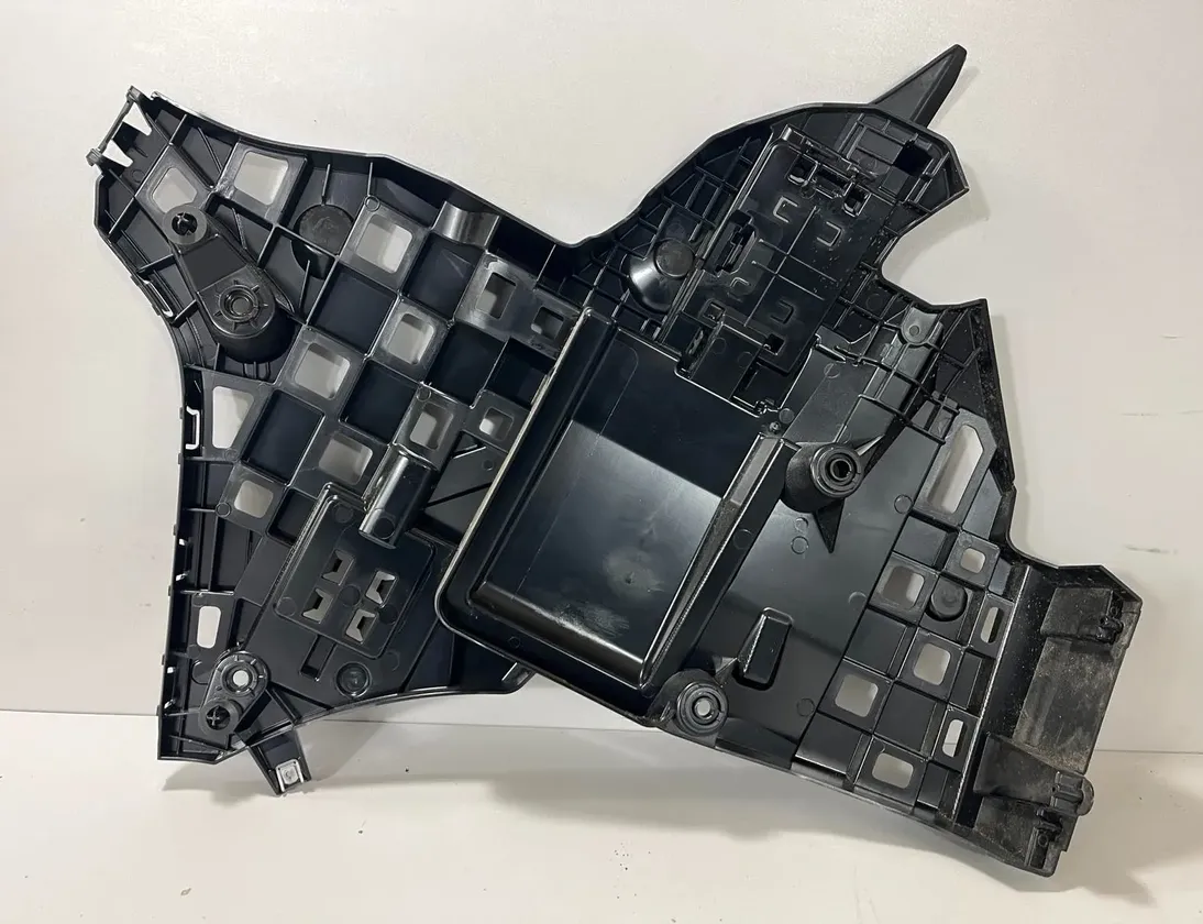 BMW X5 G05/G18 (2018-2024) Rear Right Bumper Bracket 8085646 33606116