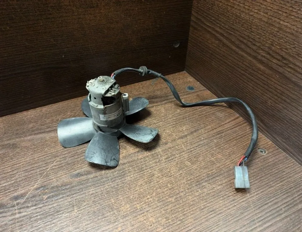 IVECO Daily 1 generation (1978-1990) Sildītāja ventilators 93155080 33154114