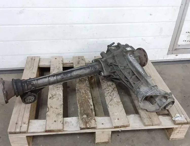 VOLKSWAGEN Touareg 2 generation (2010-2018) Front Transfer Case 0BM409505M 34876862