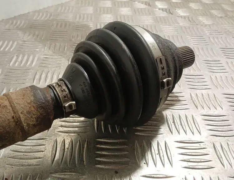 VOLKSWAGEN Passat B7 (2010-2015) Полуось передняя правая 3C0407272CB 34881604