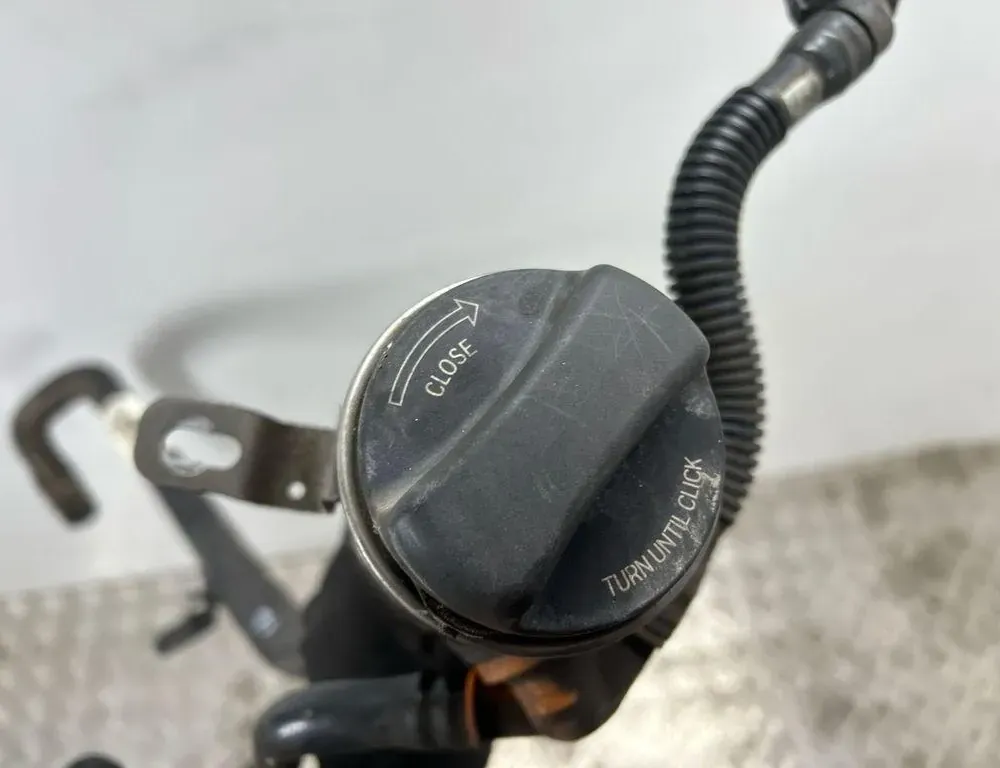 BMW 5 Series F10/F11 (2009-2017) Fuel Tank Pipe 2720570408 33182767