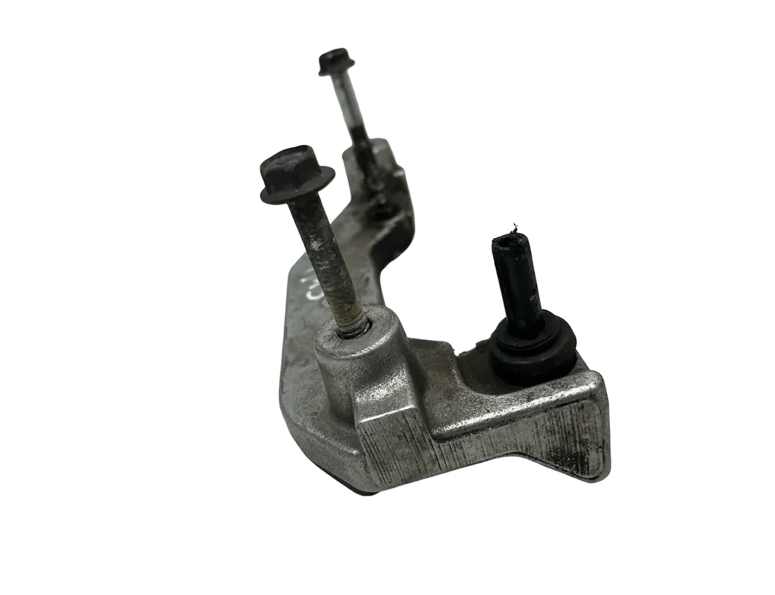 SUZUKI AN BURGMAN Rear brake caliper mount bracket 34478391