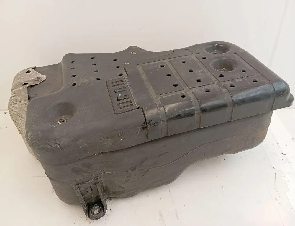 HYUNDAI Tucson 3 generation (2015-2021) Adblue бак 31500D7900 31148625