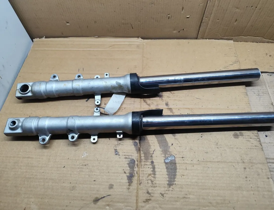 YAMAHA FZ Priekšējais amortizators 34899196