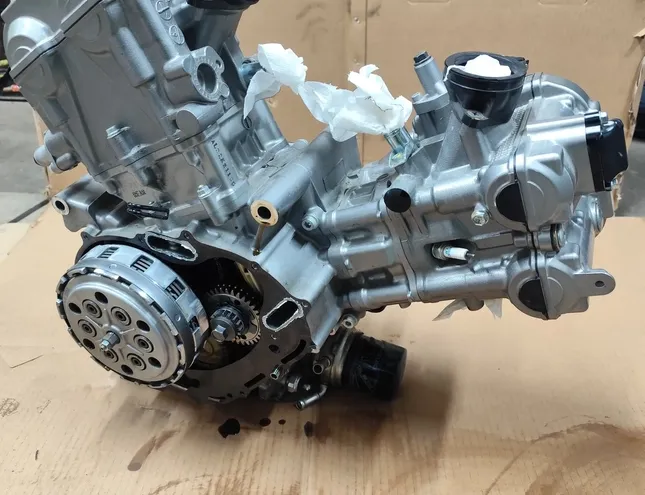 SUZUKI DL Dzinējs 34838142