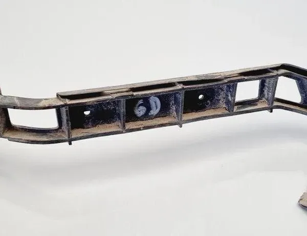 OPEL Ampera Aizmugurējā labā bampera stiprinājums 460029937 31115338