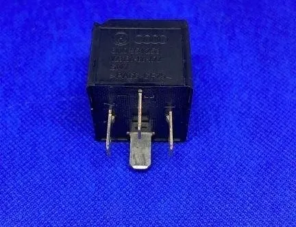 AUDI Q5 8R (2008-2017) Relejs 8K0951253 31833460