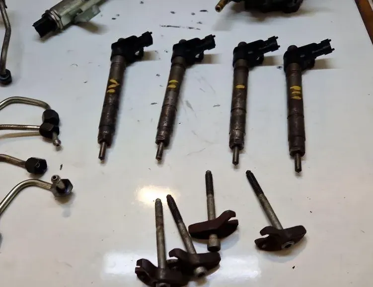 JAGUAR XF 1 generation (2011-2016) Degvielas sprausla 0445116043 33345726