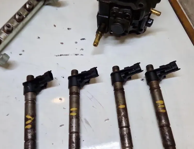 JAGUAR XF 1 generation (2011-2016) Degvielas sprausla 0445116043 33345726