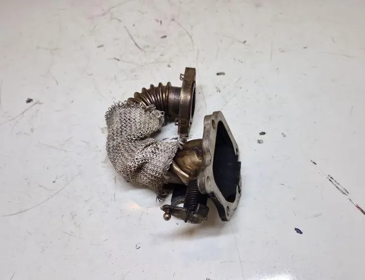 JAGUAR XF 1 generation (2011-2016) Трубка рециркуляции отработавших газов 195440018 33368569