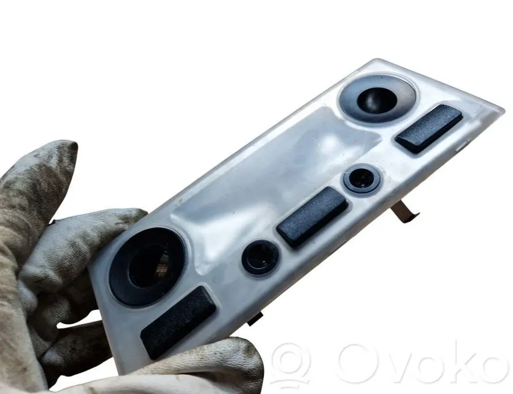 BMW 5 Series E60/E61 (2003-2010) Освещение салона 63316912631 33558004