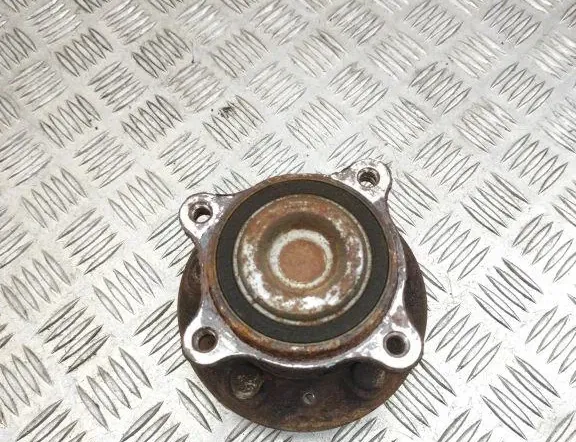 OPEL Astra J (2009-2020) Aizmugurējā kreisā riteņa gultni 33339655