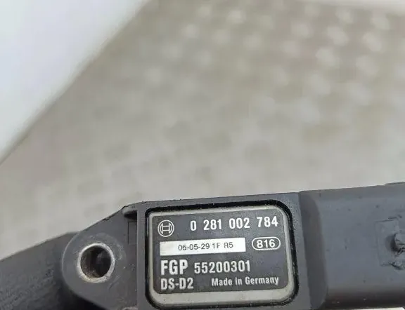 OPEL Astra H (2004-2014) Датчик давления DPF 55200301 33340186