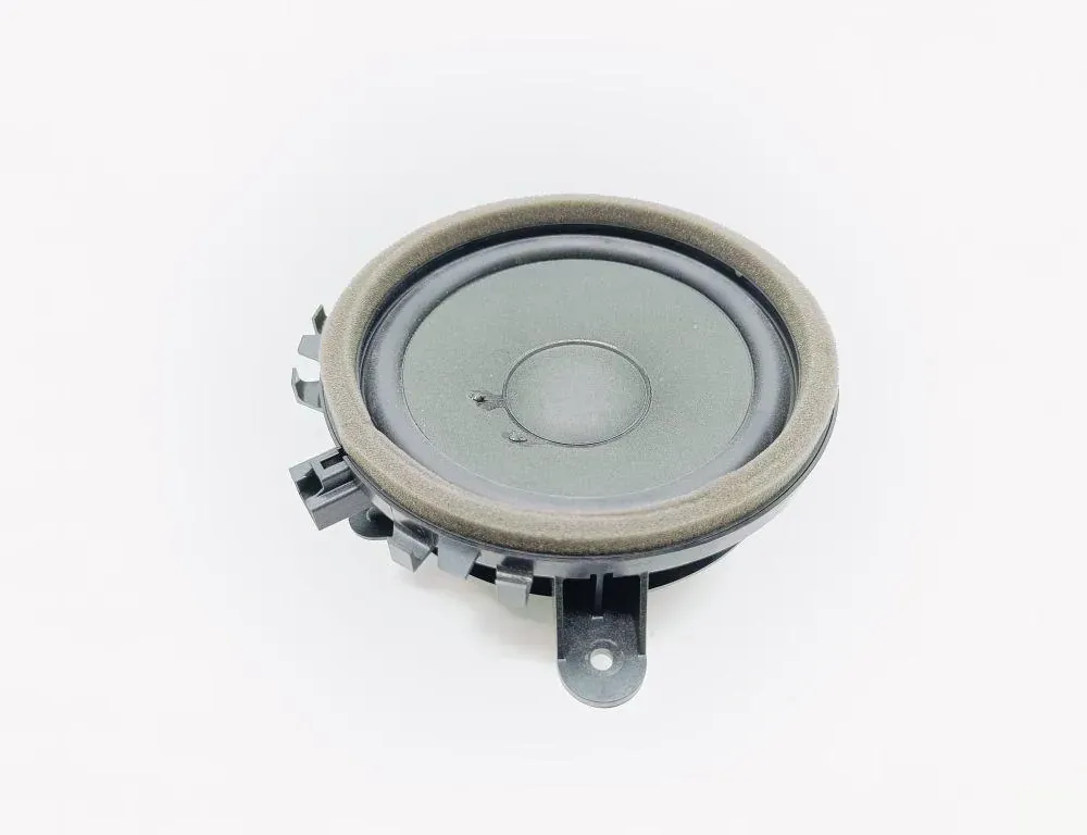 VOLVO S60 3 generation (2018-2023) Aizmugurējo labo durvju skaļrunis 30657445 33341365