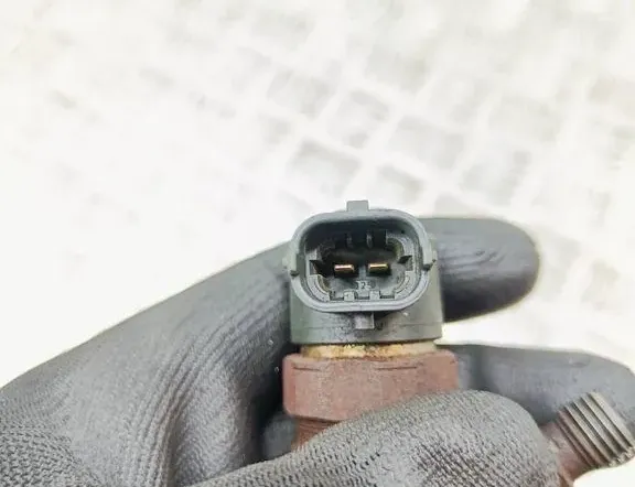 OPEL Zafira B (2005-2010) Degvielas sprausla 0445110159 33404512