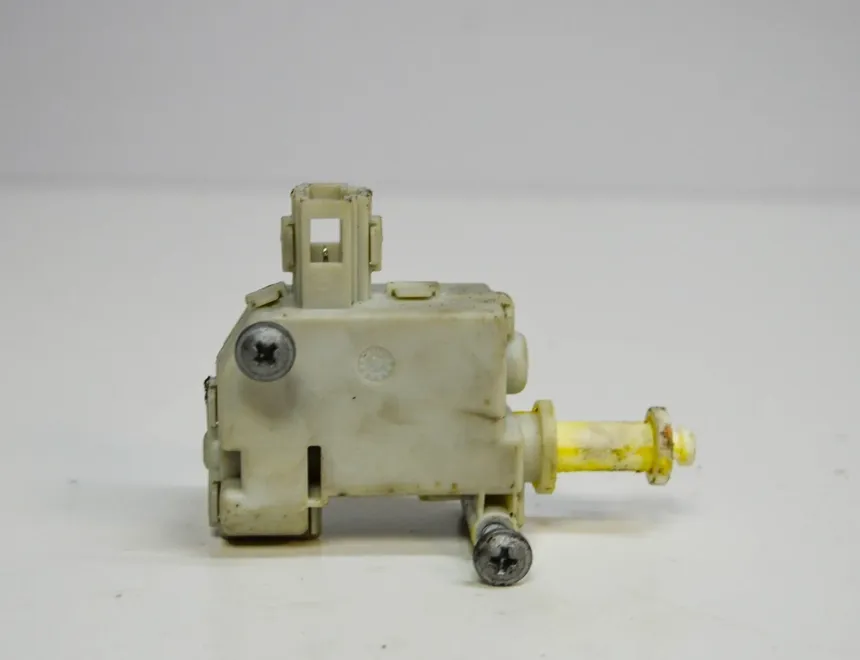 VOLKSWAGEN Passat B6 (2005-2010) Fuel Tank Cover Lock 3C0810773 10671992