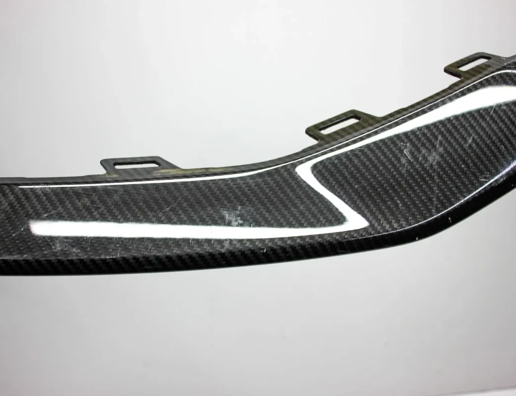 AUDI Q8 4M (2018-2024) Priekšējā bampera labais stūris 4M8807062C 33354245