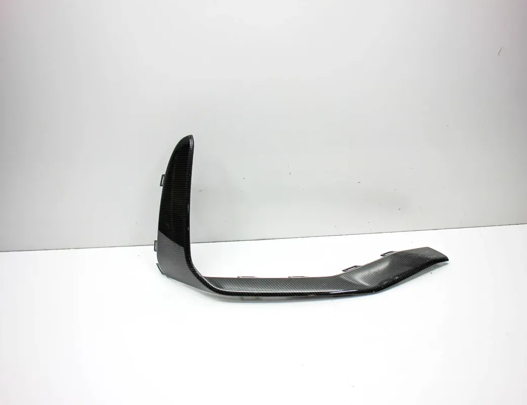 AUDI Q8 4M (2018-2024) Priekšējā bampera labais stūris 4M8807062C 33354245