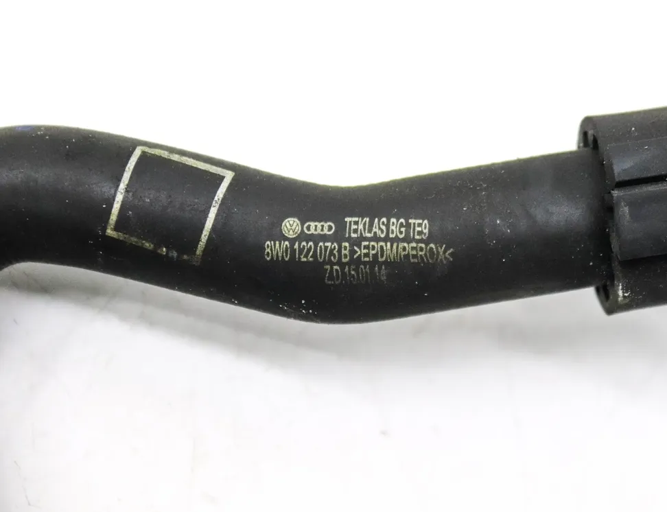 AUDI A4 B9/8W (2015-2024) Dzesēšanas šļauka / truba 8W0122073B 34281434