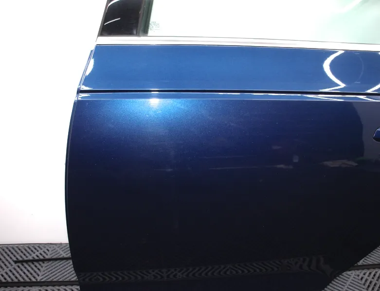 AUDI A4 B9/8W (2015-2024) Aizmugurējās kreisās durvis 34356515