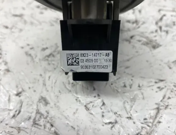 JAGUAR XF 1 generation (2011-2016) Priekšējo kreiso durvju logu pacēlāja slēdži 8X2314717AB 33468701