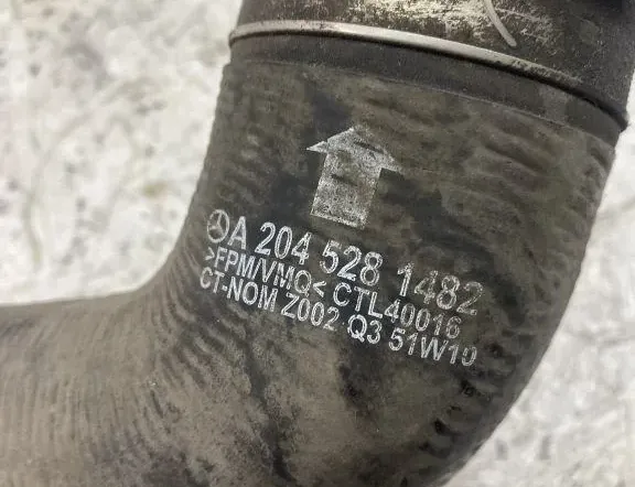 MERCEDES-BENZ C-Class W204/S204/C204 (2004-2015) шланг радиатора интеркулера A2045281482 33469054