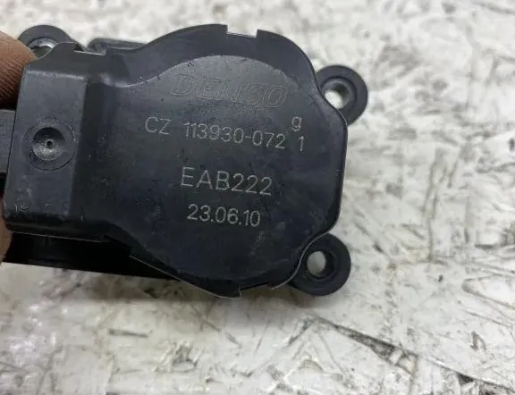 BMW 3 Series E90/E91/E92/E93 (2004-2013) Клапаны управления внутренним подогревом CZ113930072 33469139