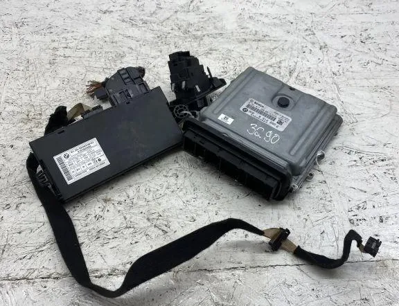 BMW 3 Series E90/E91/E92/E93 (2004-2013) Engine ECU Set 0281017450,61359226238 33469177