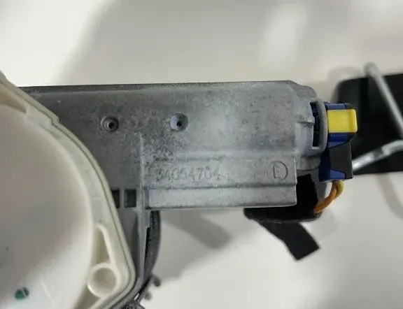 PEUGEOT 3008 2 generation (2017-2023) Front Right Seatbelt 34019804 33469324