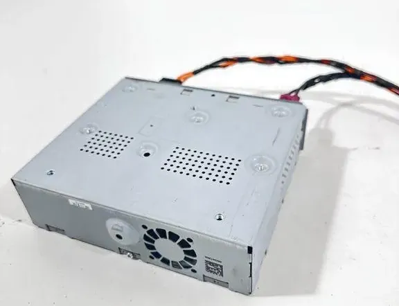 MERCEDES-BENZ CL-Class Mūzikas atskaņotājs ar Navigāciju / GPS A2229008911 33471955