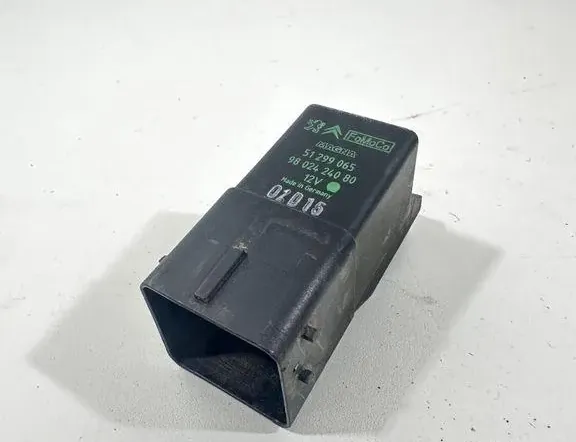 PEUGEOT 5008 1 generation (2009-2016) Spark Glow Plugs 9802424080 33472407