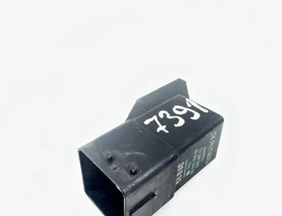 PEUGEOT 5008 1 generation (2009-2016) Spark Glow Plugs 9802424080 33472407