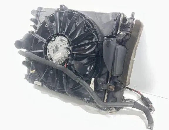 JAGUAR XF 1 generation (2011-2016) Dzesēšanas sistēma 8X2319C600,9X238C607BF 33473096