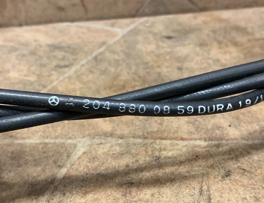 MERCEDES-BENZ C-Class W204/S204/C204 (2004-2015) Замок капота правый A2048800859 33238561