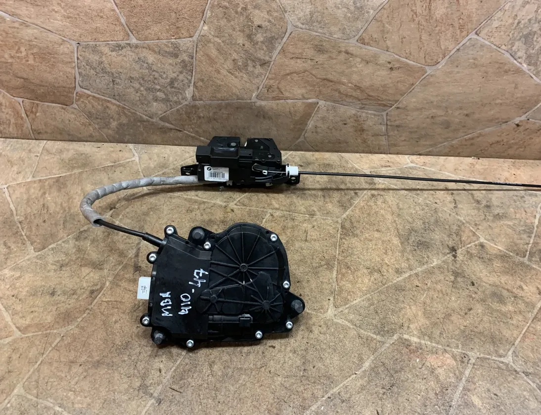 BMW X5 F15 (2013-2018) Замок крышки багажника 966929 33340690