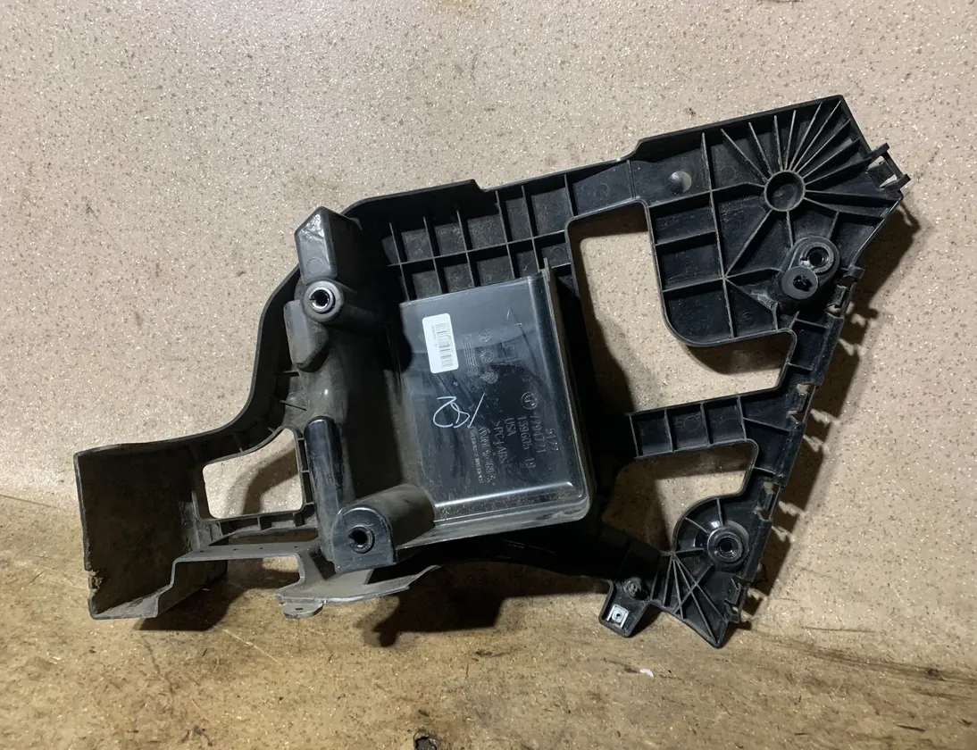 BMW X5 F15 (2013-2018) Левый держатель заднего бампера 7294721 33342187