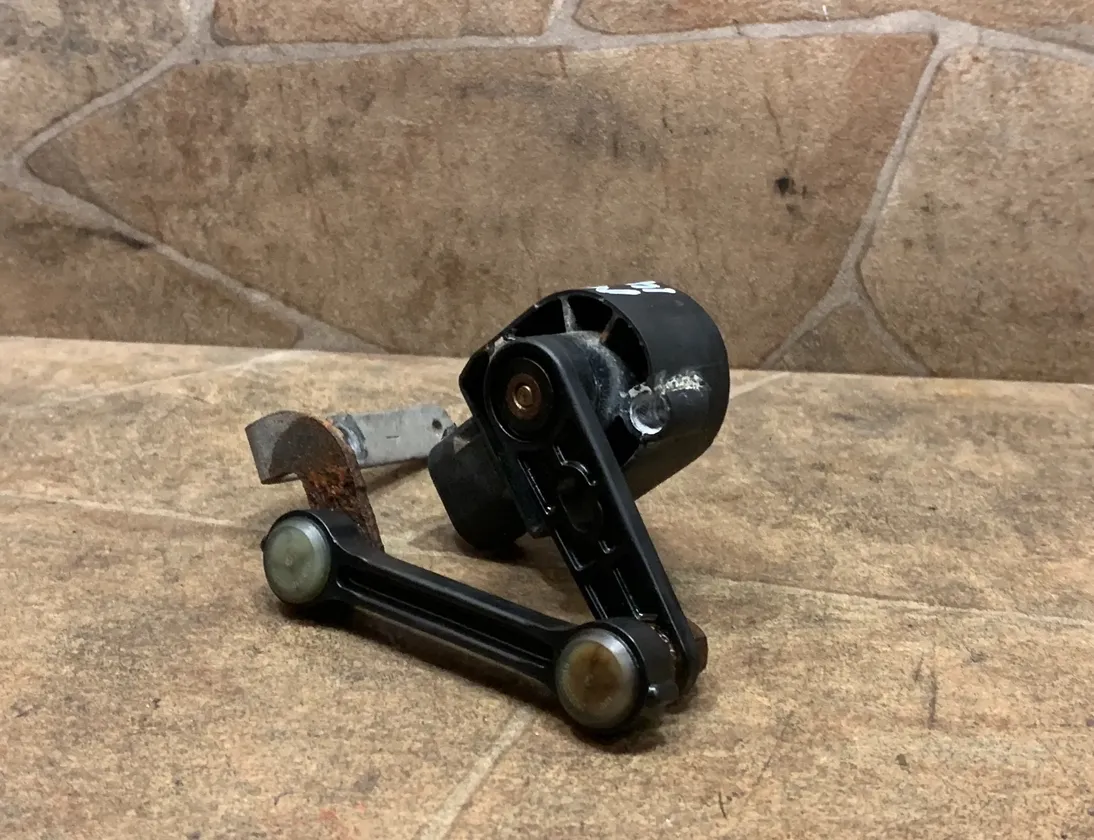 MERCEDES-BENZ GLE Coupe C292 (2015-2019) Датчик уровня высоты задний левый A0045429918 33501812