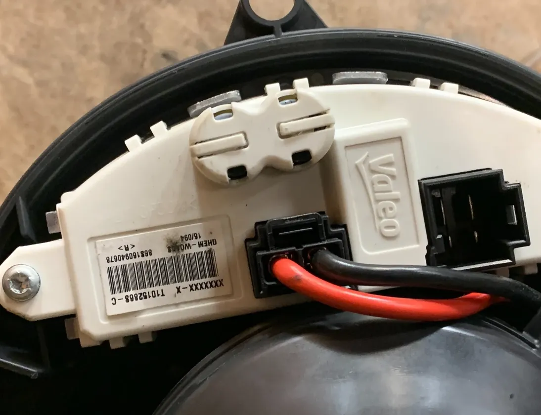 MERCEDES-BENZ GLE Coupe C292 (2015-2019) Sildītāja ventilators T1015113G 33527291