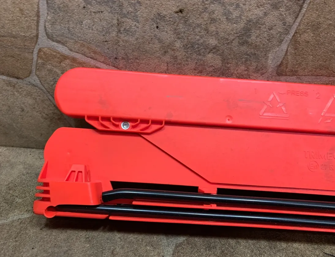 MERCEDES-BENZ C-Class W204/S204/C204 (2004-2015) Brīdinājuma trīsstūris A2048900197 33532324