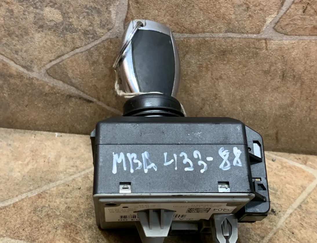 MERCEDES-BENZ CLS-Class C218/X218 (2011-2017) Замок зажигания A2129055400 33588285