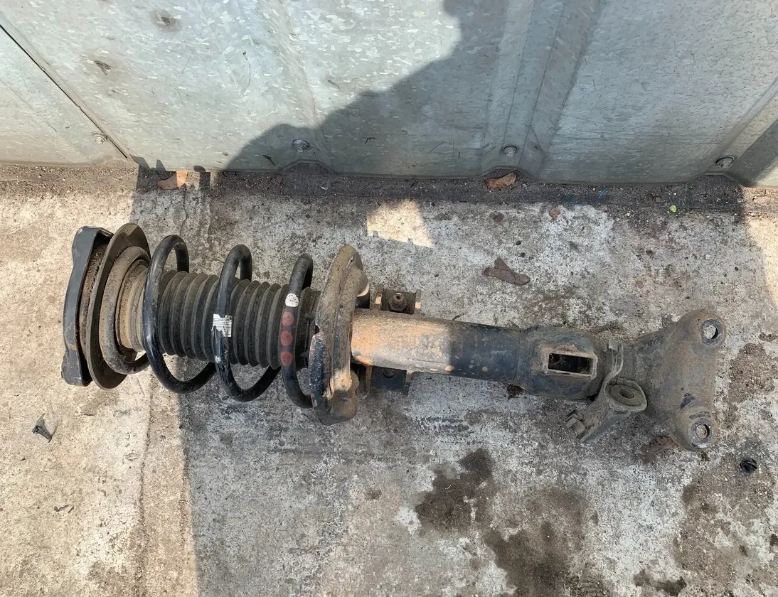 MERCEDES-BENZ C-Class W204/S204/C204 (2004-2015) Front Right Shock Absorber A2043202166 34858212