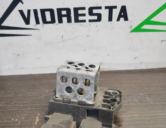 PEUGEOT Partner 2 generation (2008-2023) Salona mazā ventilatora relejs R040040118,9673999880 28581927